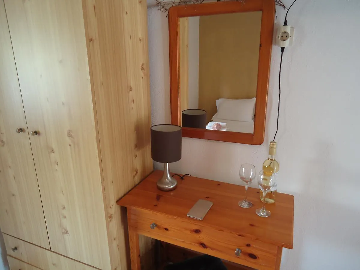 Hotel de apartamente Studios Lainis Toroni
