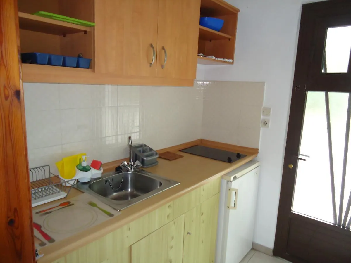Studios Lainis Toroni Greece