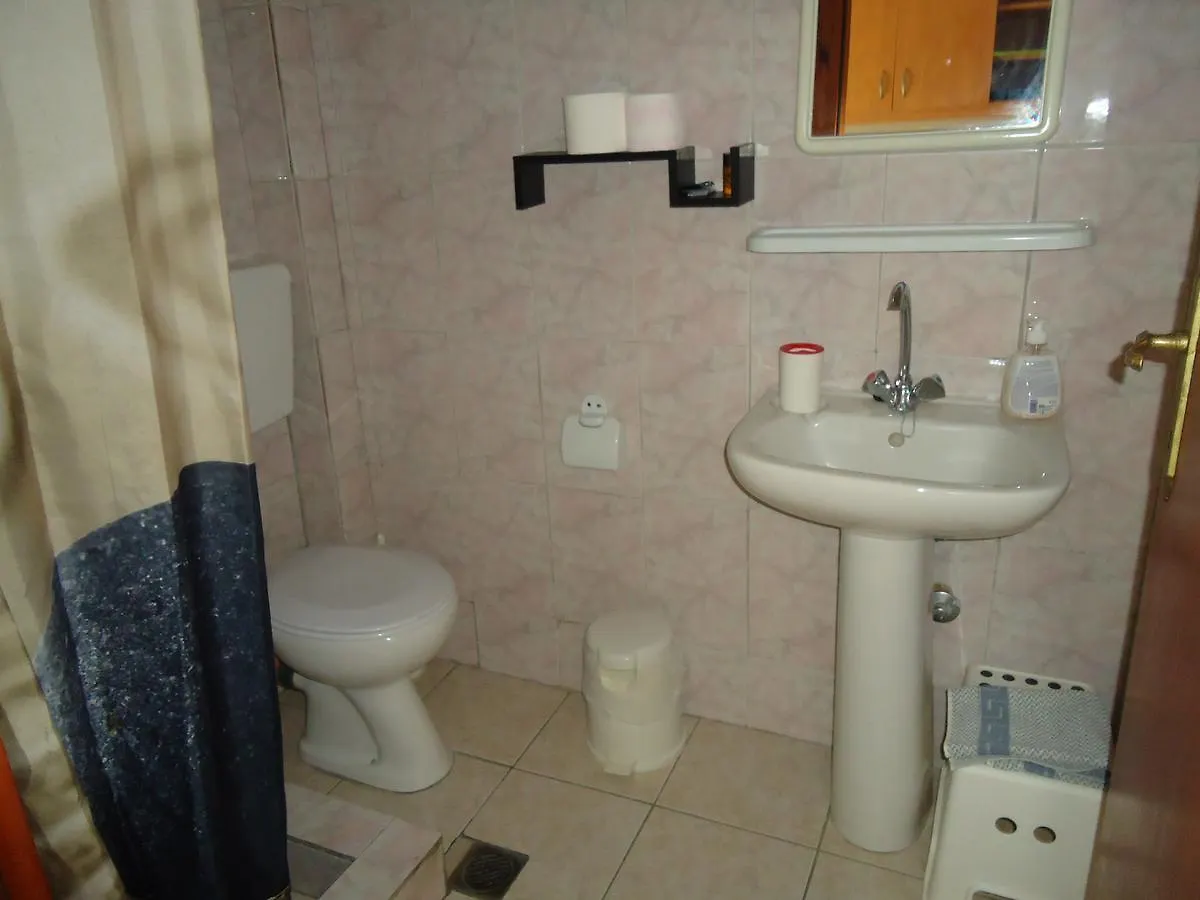 Studios Lainis Toroni 0*,  Greece